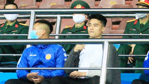 Cựu tuyển thủ U23 Việt Nam bị gãy tay trong buổi tập